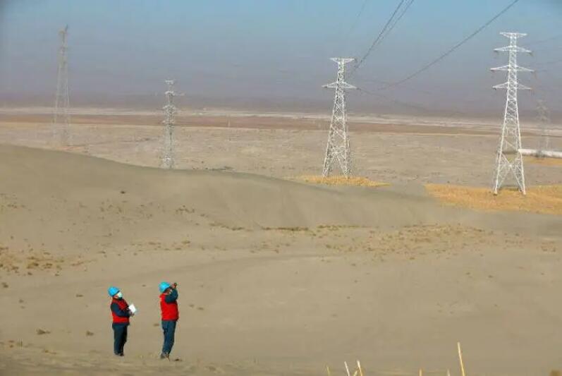 沙漠地区电力施工